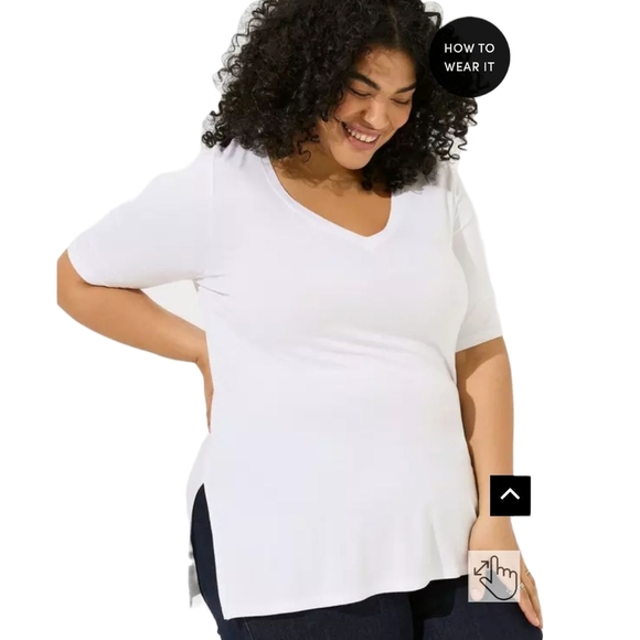 Torrid White Asymmetrical Short Sleeve T-Shirt - Picture 3 of 16